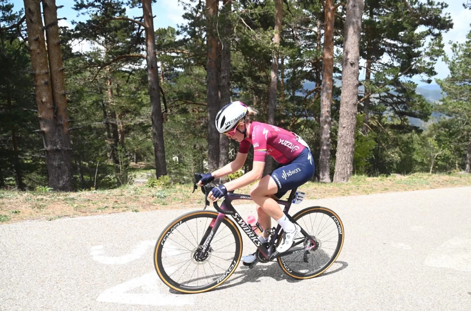 Demi Vollering no encuentra rival en las Lagunas de Neila y es la ganadora de la Vuelta a Burgos