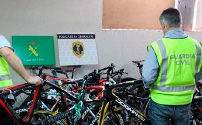 Detenidos dos hombres por falsificar bicicletas de alta gama