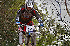 Debut oficial del equipo BikeZona Giant en Deva (Asturias)