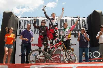 Minnaar y Carpenter se coronan en el descenso de Vallnord 