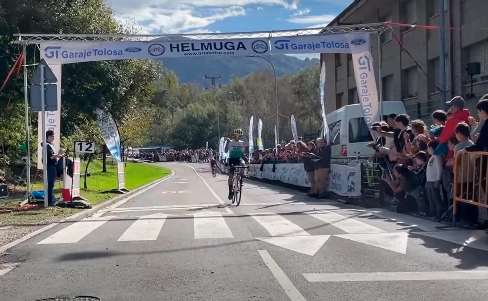 Diego Ruiz de Arcaute se impone en Tolosa, primera del circuito vasco de CX