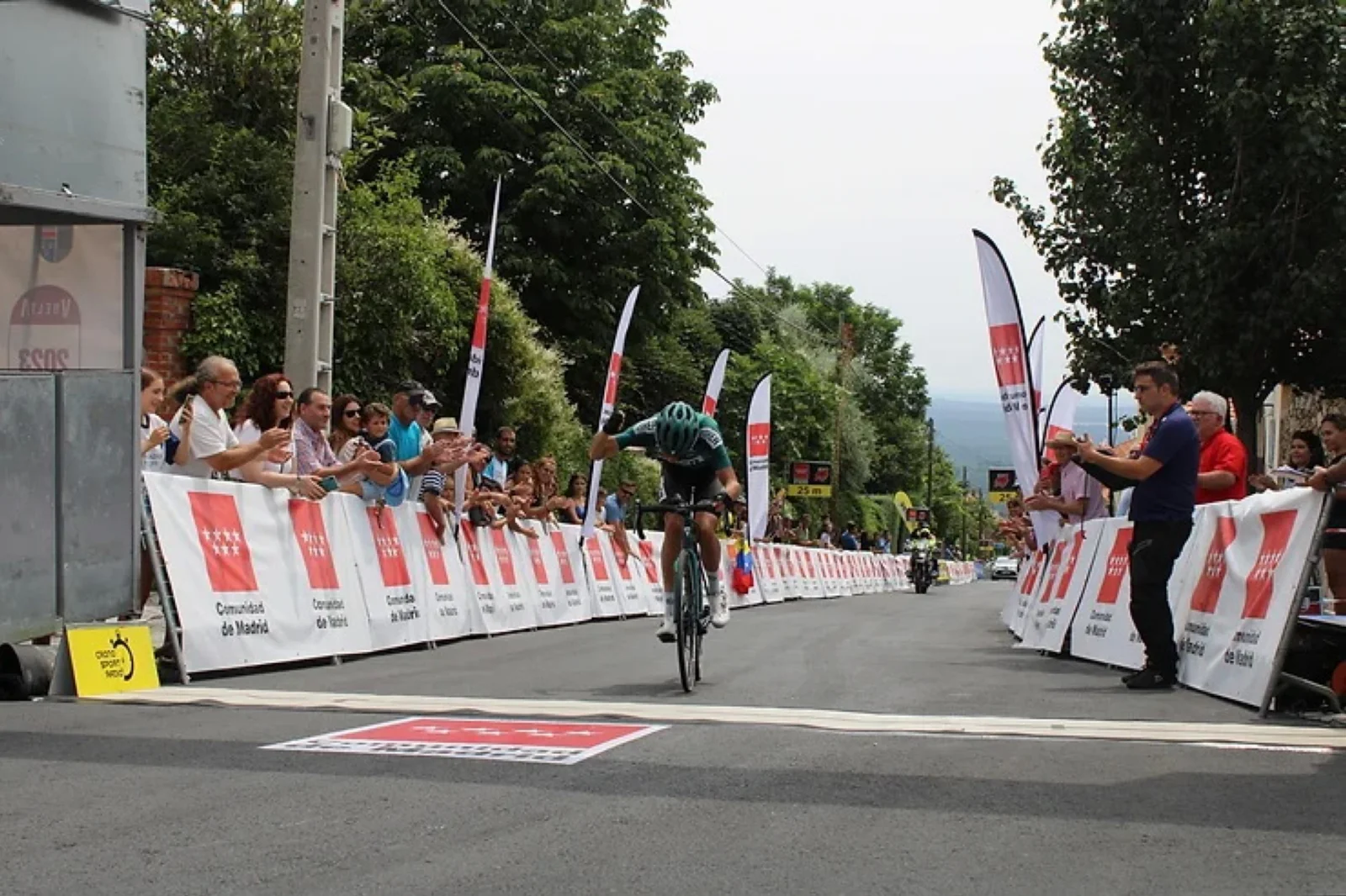 Diego Uriarte se hace con la victoria en San Lorenzo de El Escorial y consigue el triunfo en la Vuelta a Madrid