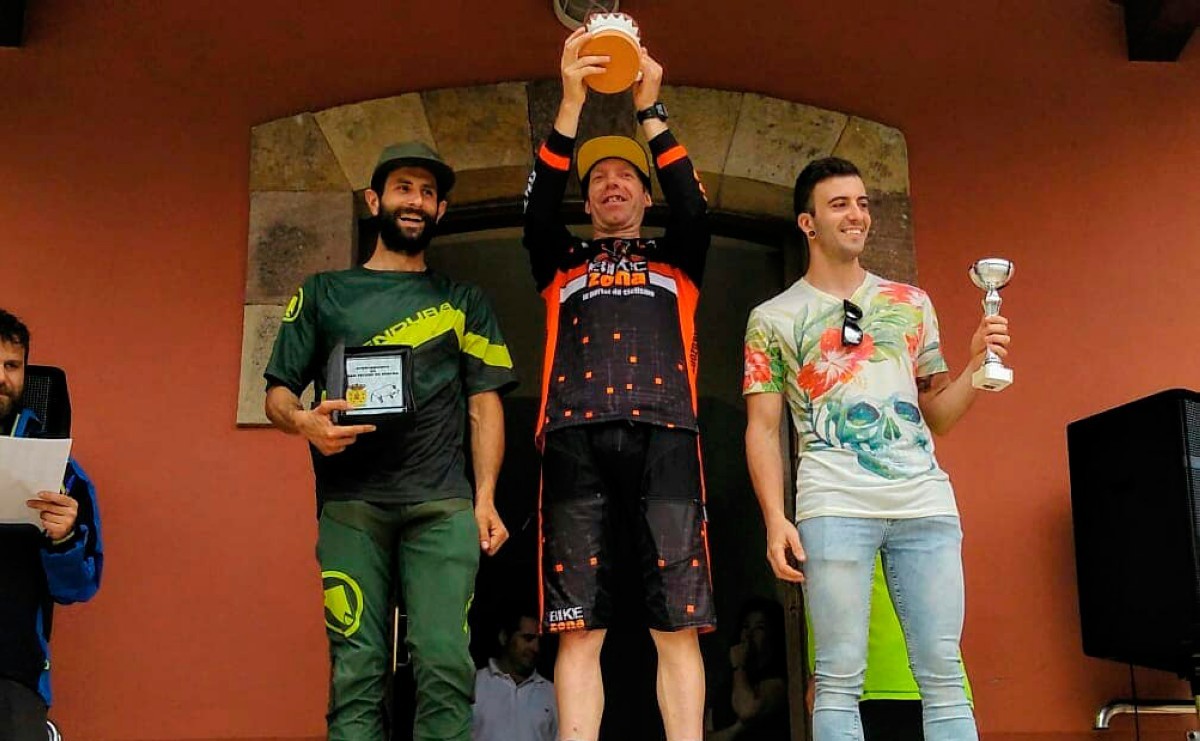 Díez Arriola leyenda del ciclismo cántabro logra su título regional número 25