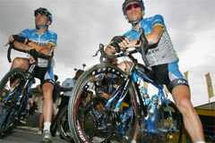 Los equipos paralizan la expulsión del Discovery del UciProTour