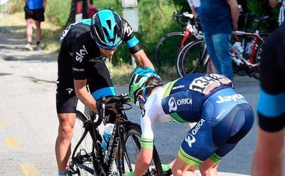 Dos minutos de sanción para Richie Porte