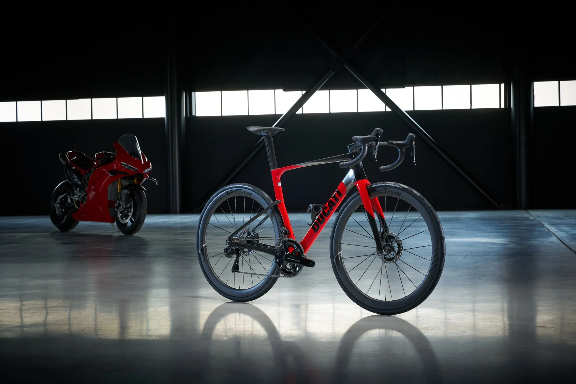 Ducati y Gruppo Zecchetto dan un golpe sobre la mesa al ciclismo con su espectacular gama 2027 de carretera, gravel y e-MTB Ducati y Gruppo Zecchetto dan un golpe sobre la mesa al ciclismo con su espectacular gama 2027 de carretera, gravel y e-MTB