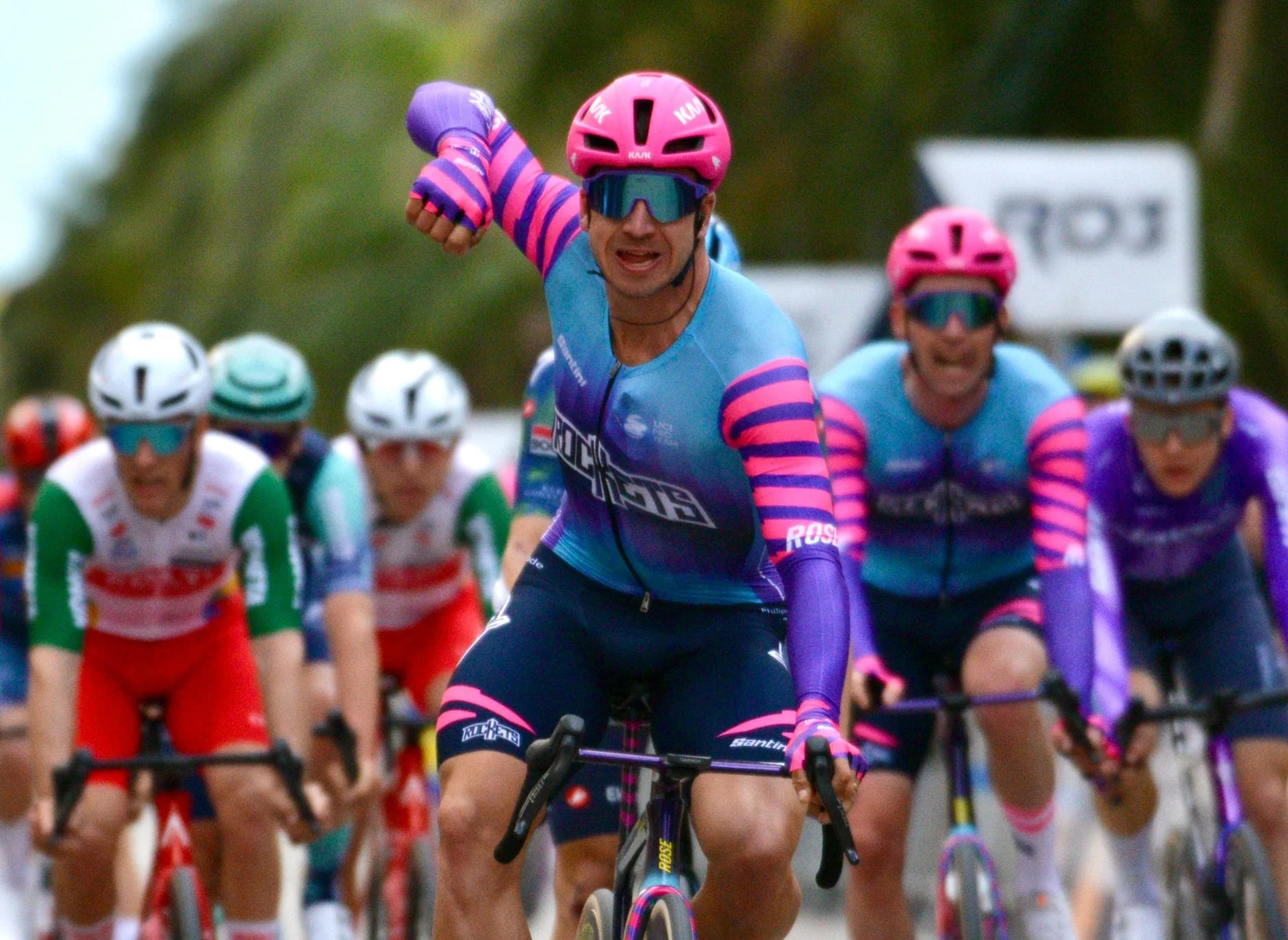 Dylan Groenewegen impone su ley en la Clàssica Comunitat Valenciana 1969