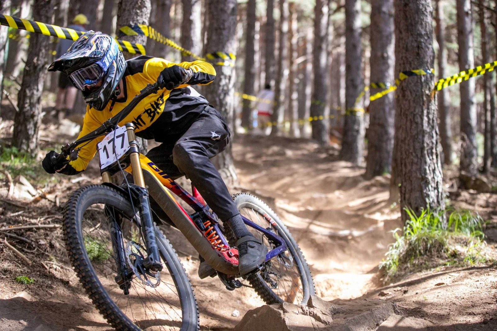 El Bike Park de La Pinilla coronará a los nuevos campeones de España de Descenso