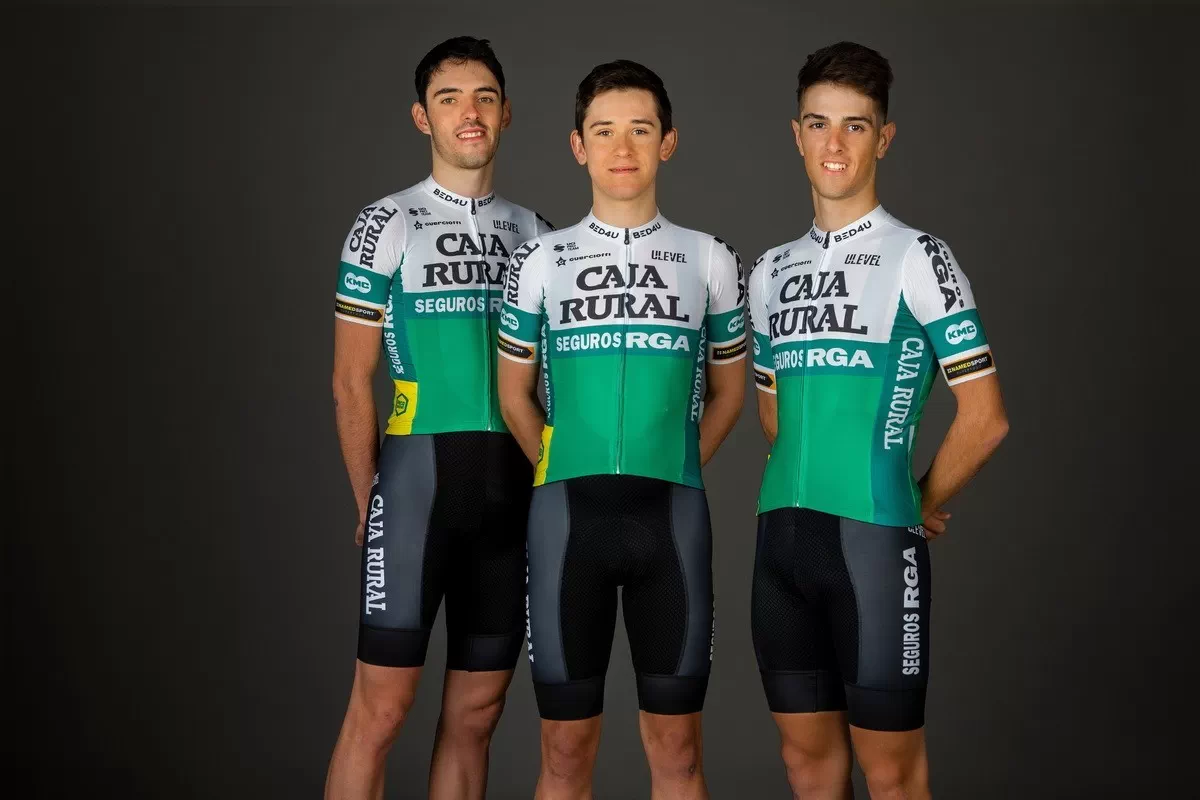 El Caja Rural-Seguros RGA presenta su equipación para la temporada 2021