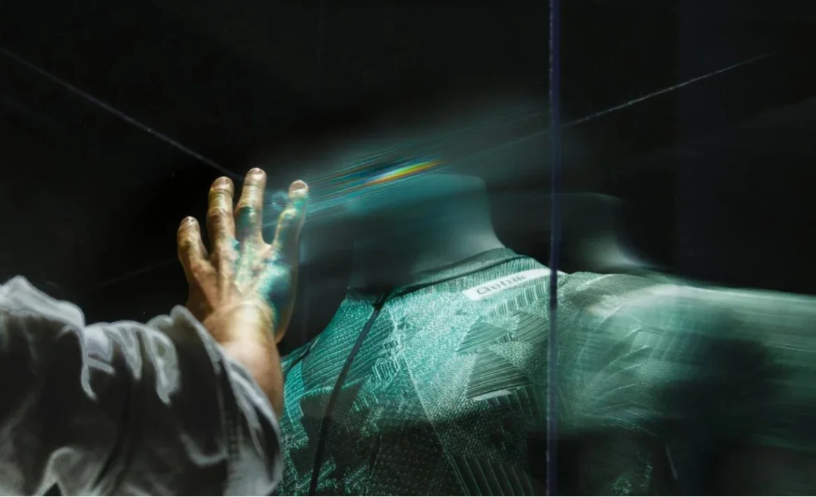 El efecto Glitch de Gobik llega al equipamiento ciclista de alto nivel