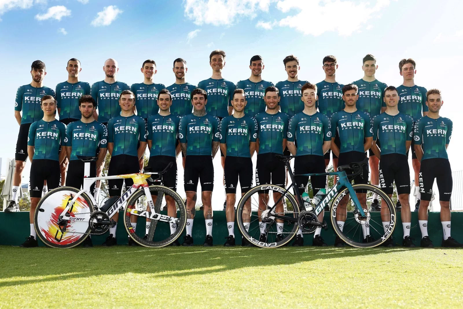 El Equipo Kern Pharma preparado para consolidarse en la élite del ciclismo