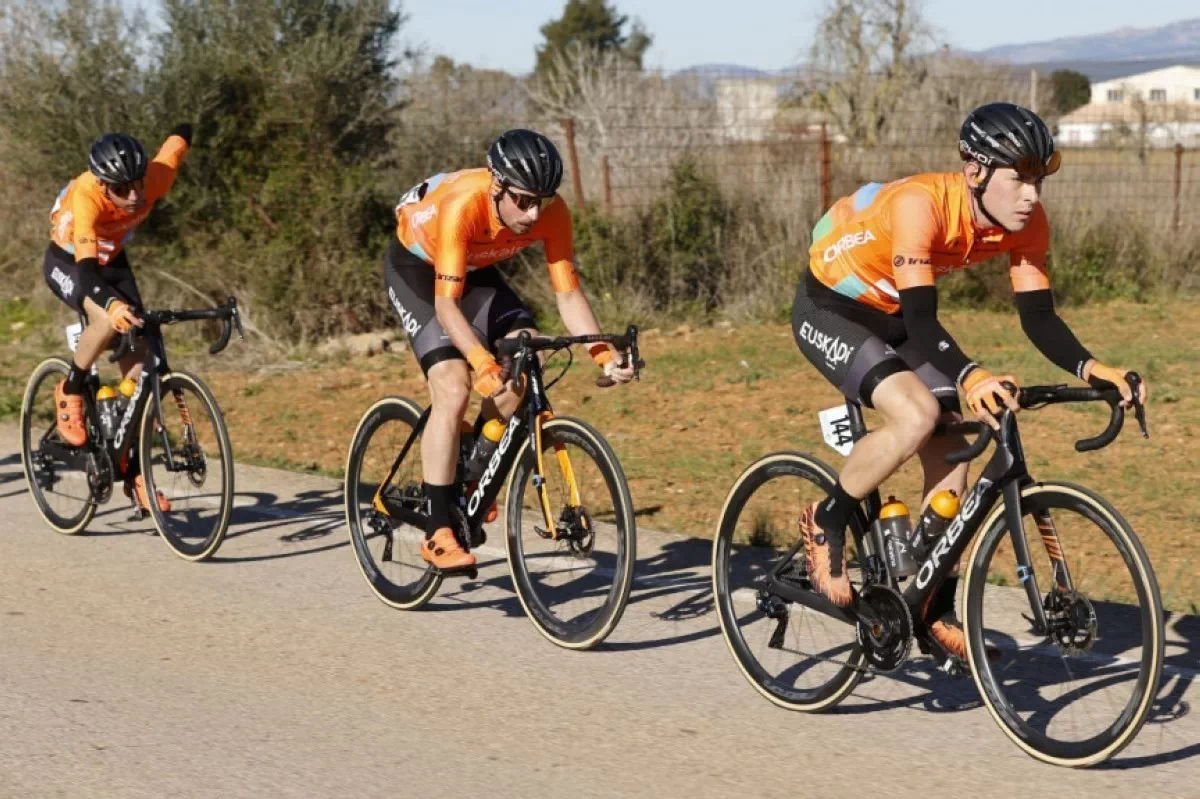 El Euskaltel-Euskadi afronta por primera vez el Tour de Omán