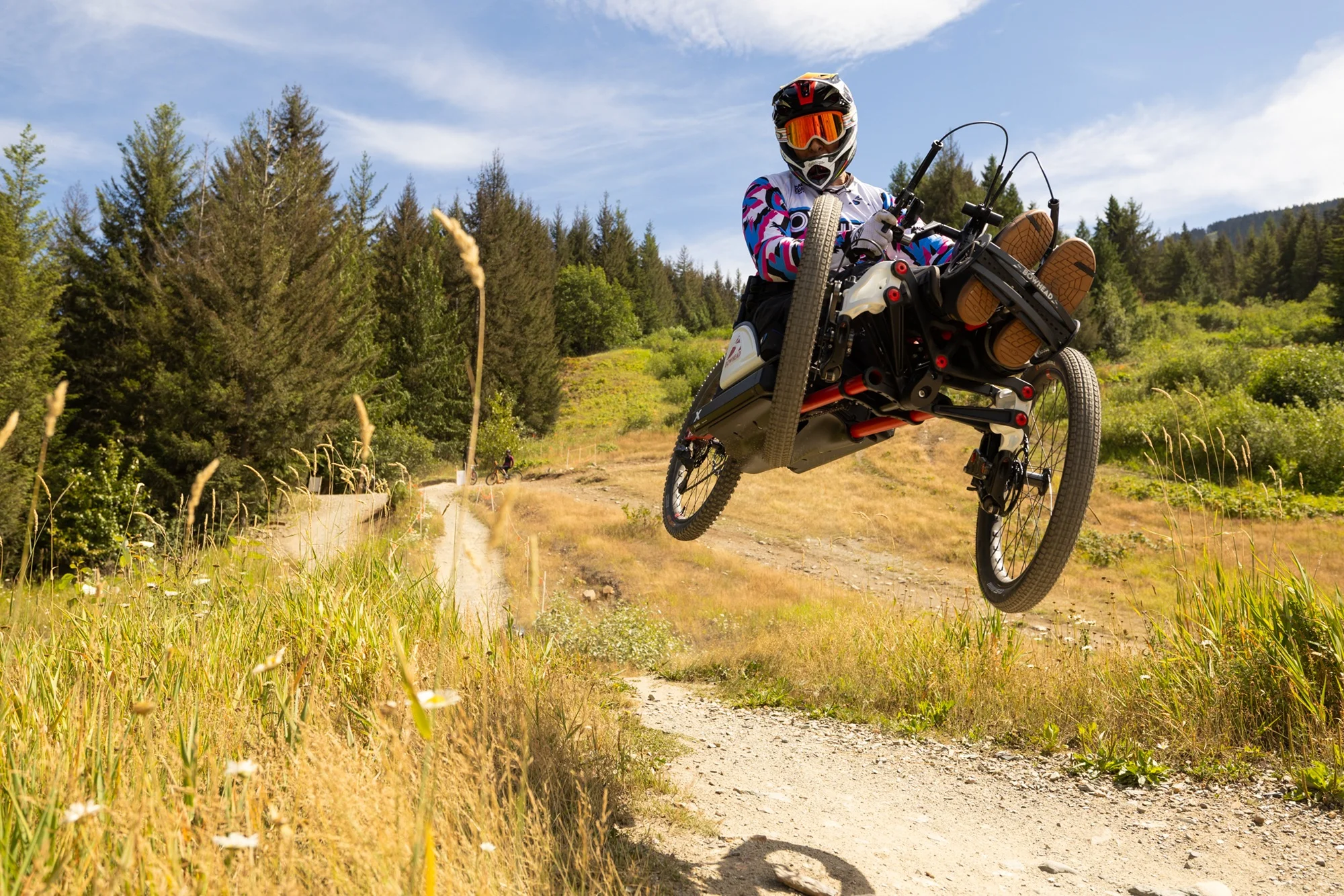 El histórico regreso de Tarek Rasouli a Whistler en la bicicleta adaptada Bowhead RX El histórico regreso de Tarek Rasouli a Whistler en la bicicleta adaptada Bowhead RX