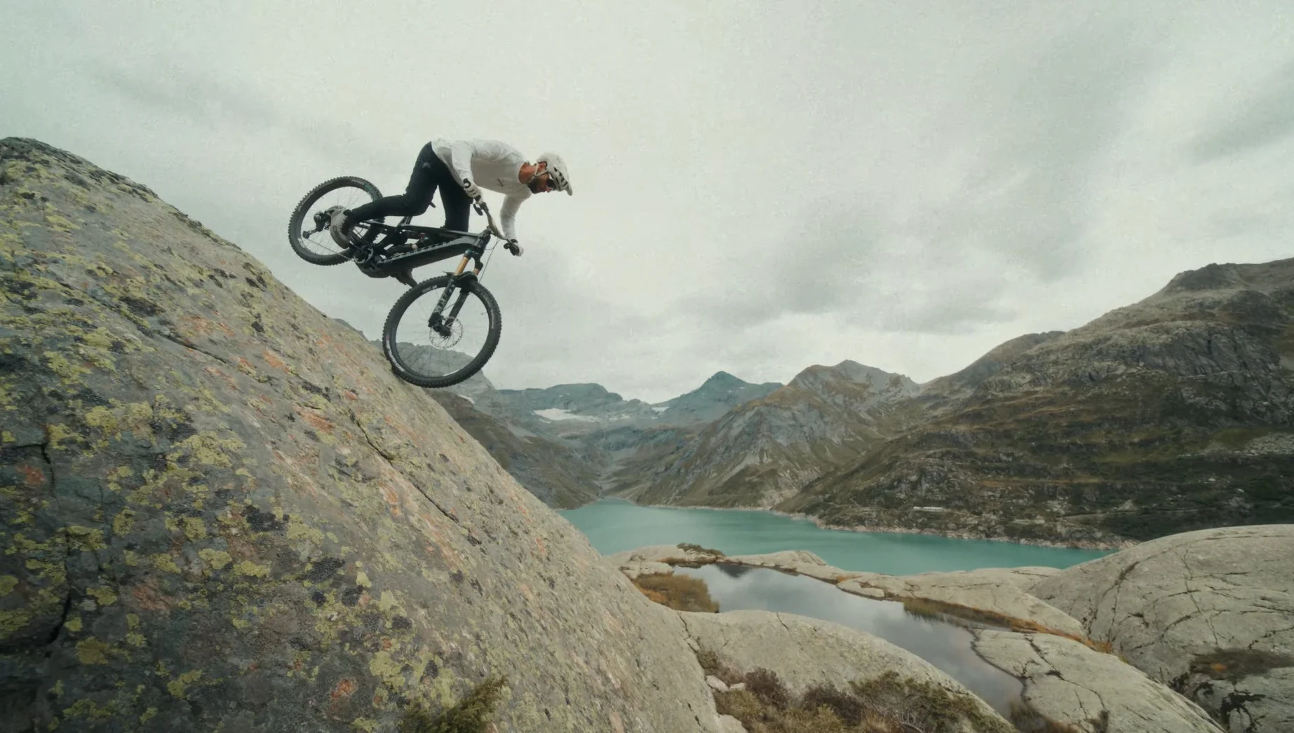 El Límite No Existe con la Nueva Commencal Meta Power SX 800 2026 El Límite No Existe con la Nueva Commencal Meta Power SX 800 2026