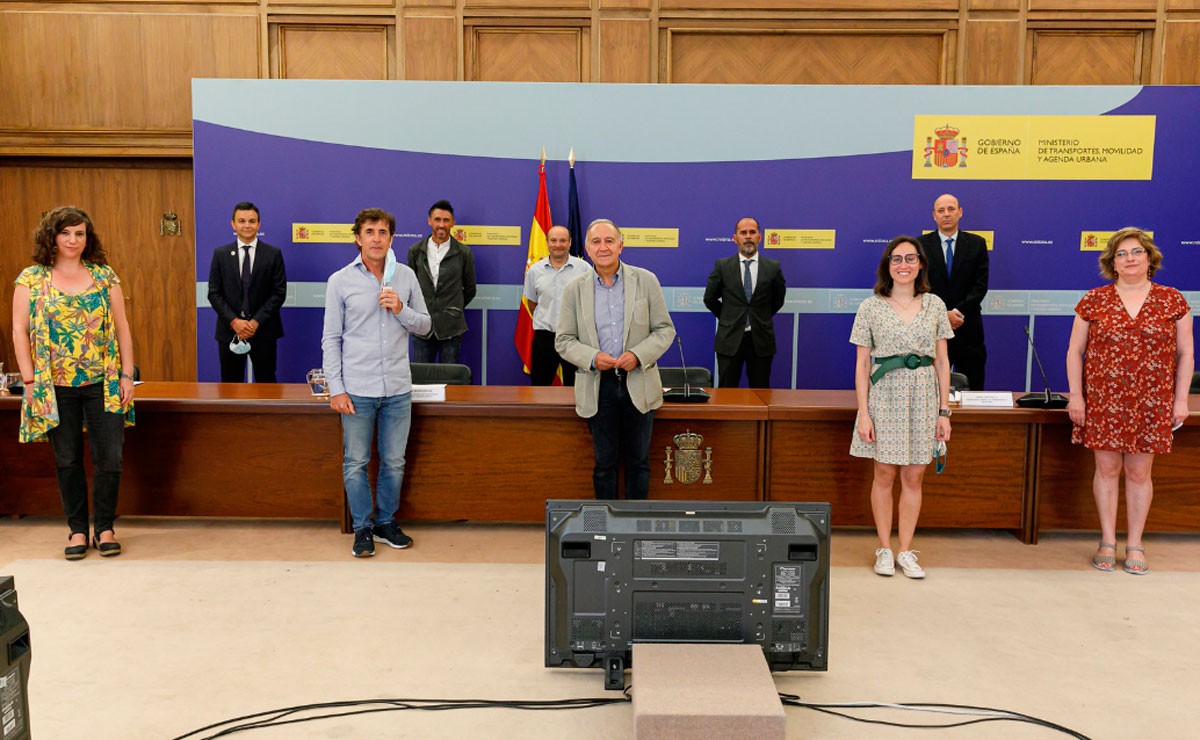 El ministro Ábalos apuesta por una Estrategia Estatal de la bicicleta