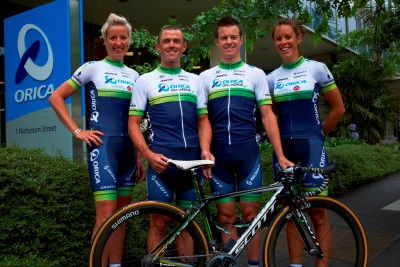 El Orica GreenEdge muestra nueva equipación