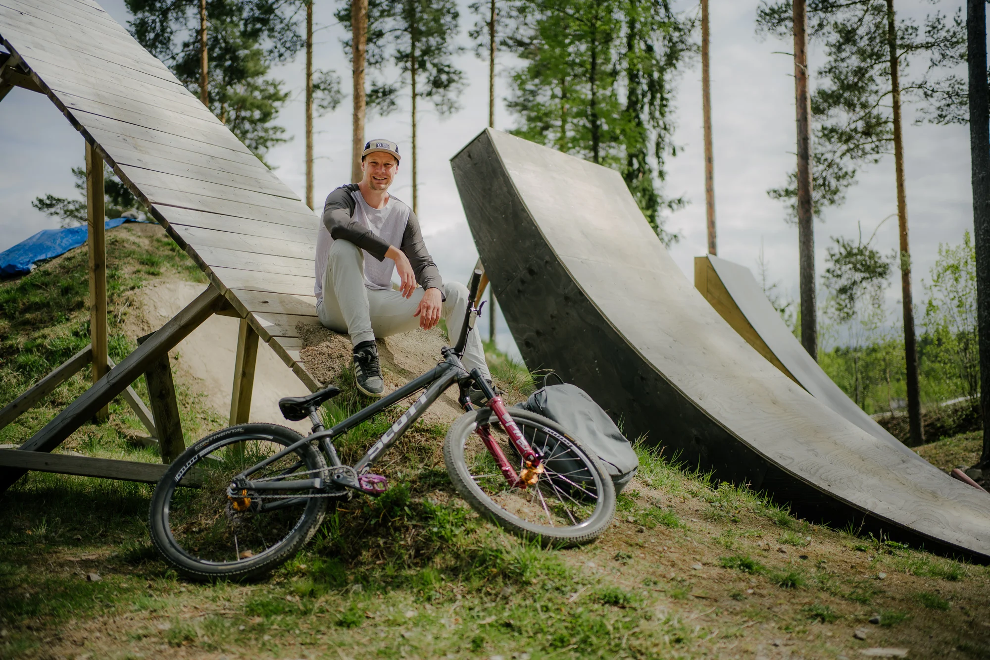 El referente sueco del freeride Martin Söderström guía a las futuras promesas del slopestyle El referente sueco del freeride Martin Söderström guía a las futuras promesas del slopestyle