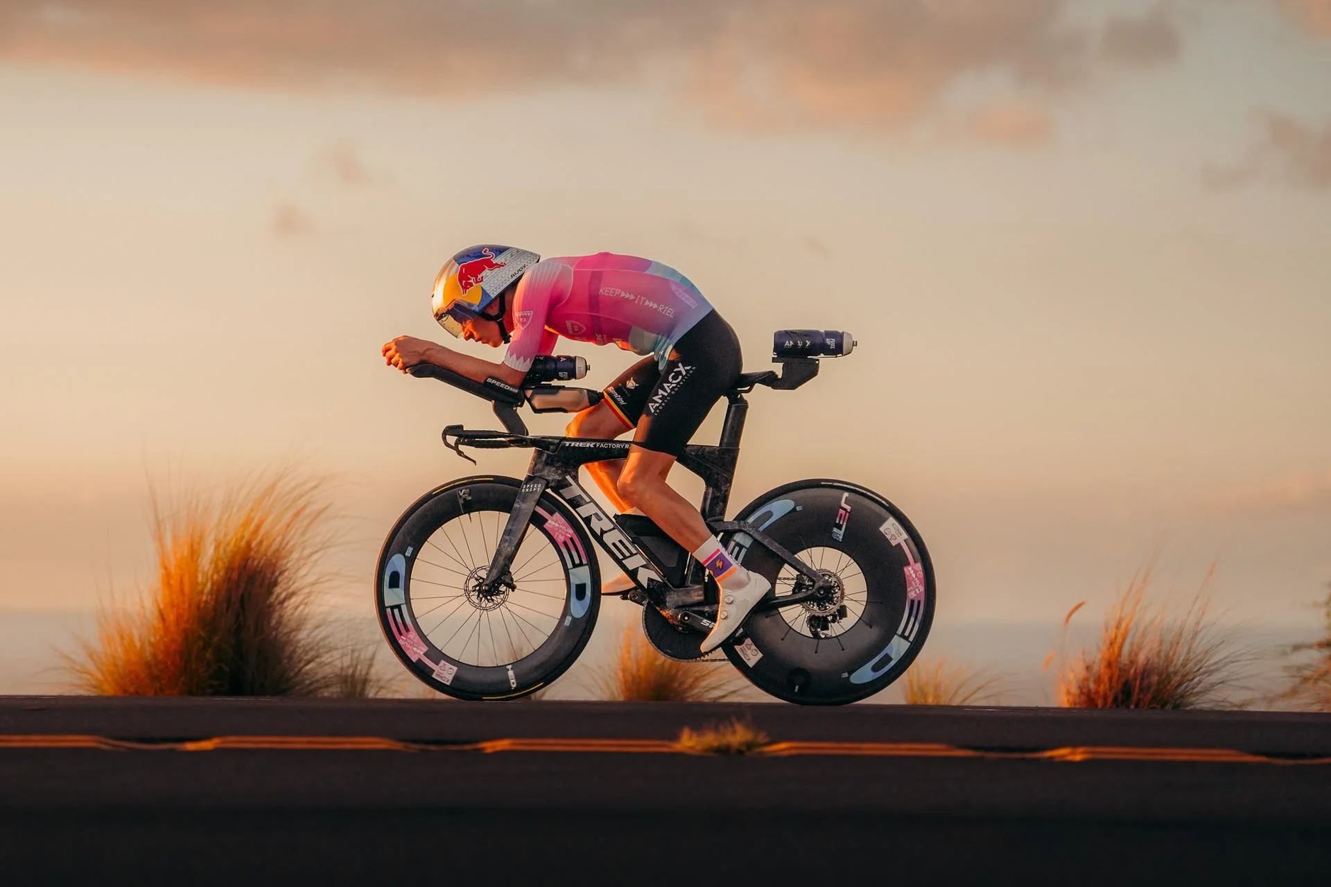 El secreto aerodinámico de Marten Van Riel para arrasar en el Mundial IRONMAN de Kona