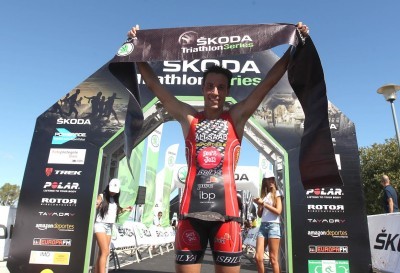 El ŠKODA Triathlon Series Puerto de Sevilla se disputa este domingo