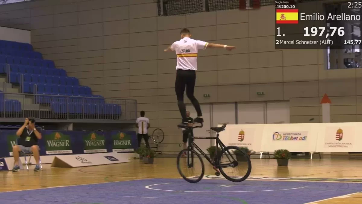 Emilio Arellano se hace con el bronce en el Campeonato de Europa de Ciclismo Artístico a sus 19 años