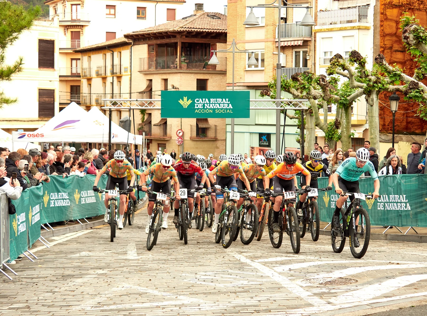 Eneit Vértiz y Ainara Elbusto conquistan el barro del Gran Premio Ciudad de Sangüesa