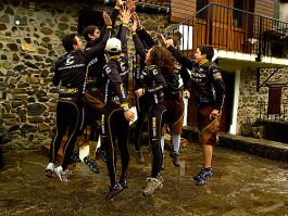 Presentación y victoria de los equipos BikeZona