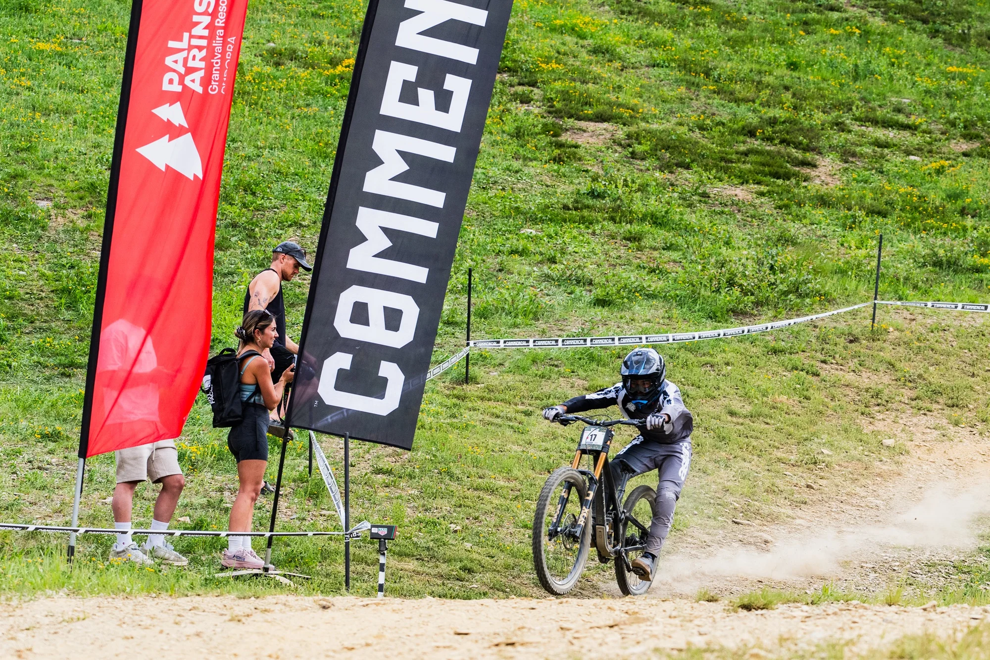 Espectacular estreno del Bike Park de Pal Arinsal con el Trofeu Warriors 2.0 y la exhibición de Marcel Barrachina