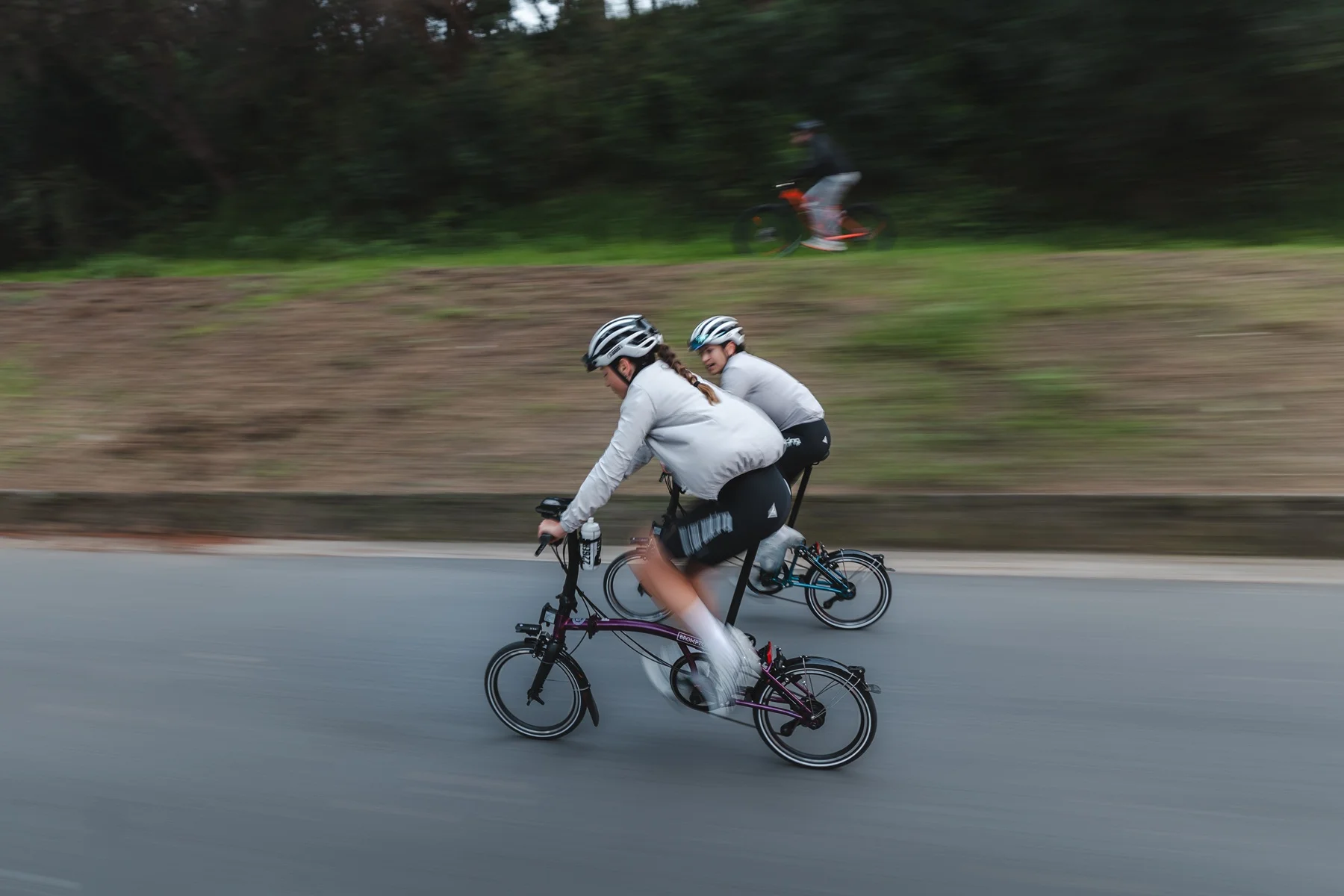 Esther Piquer y María Salvo conquistan el Everesting sobre una Brompton P Line MK2