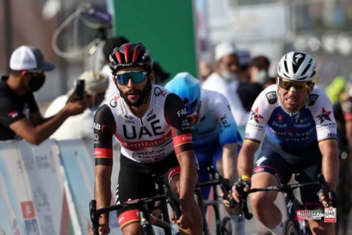 Victoria de etapa y liderato para Fernando Gaviria en el Tour de Omán