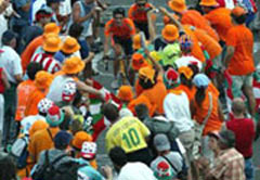 Elige el diseño de la camiseta Euskaltel para el Tour 2006