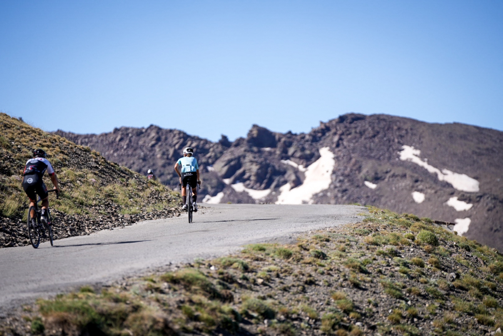 Fernando Romera y Esther Maqueda se coronan en la Subida al Veleta