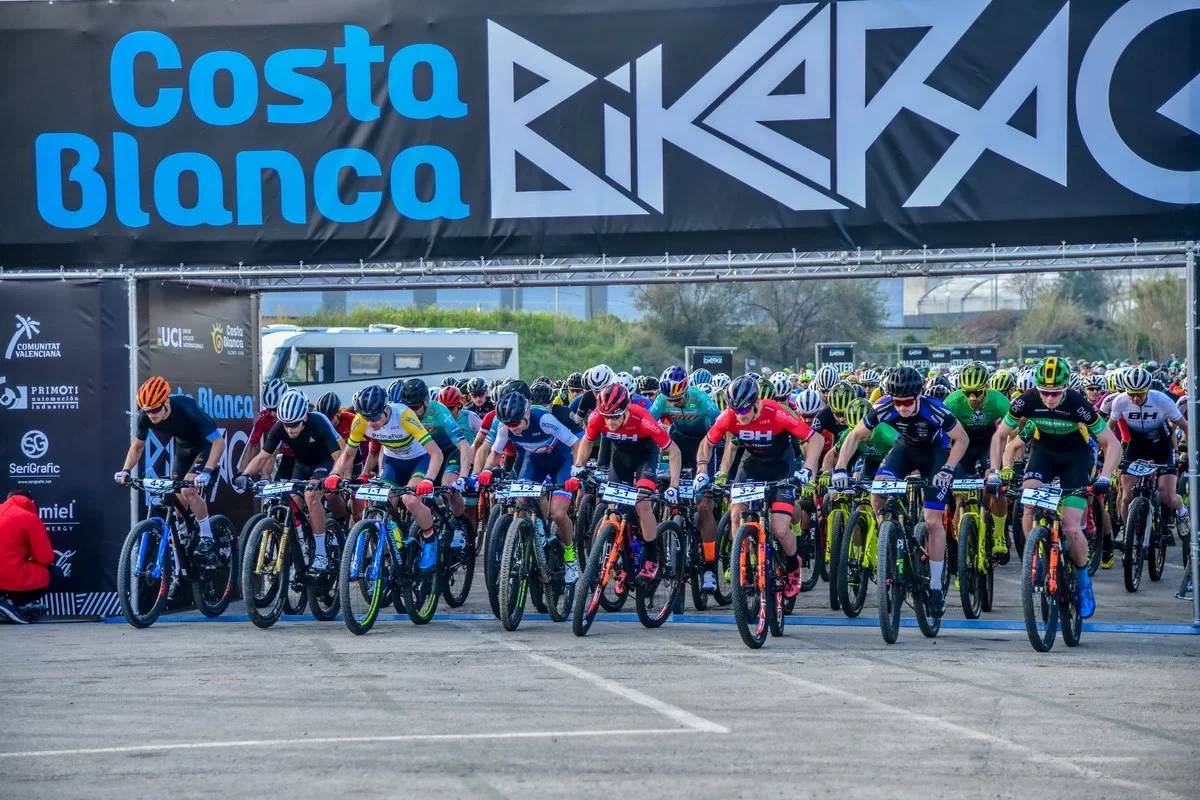 Ferreira y Becking ganan la primera etapa y lideran la Costa Blanca Bike Race 2020