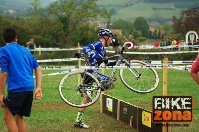 Festival de carreras en el inicio de la temporada de CX