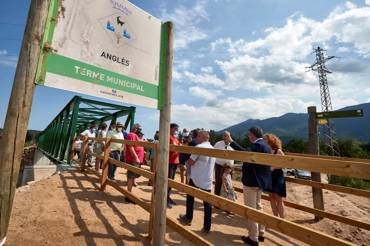 Finalizan las obras en el nuevo puente de la riera de Osor