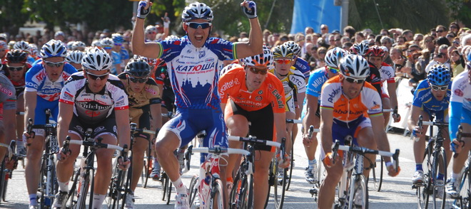 Los equipos ciclistas camino de Palma de Mallorca