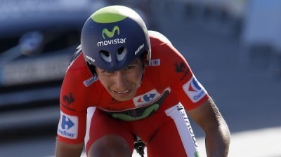 Fuerte caída del líder de la Vuelta Nairo Quintana