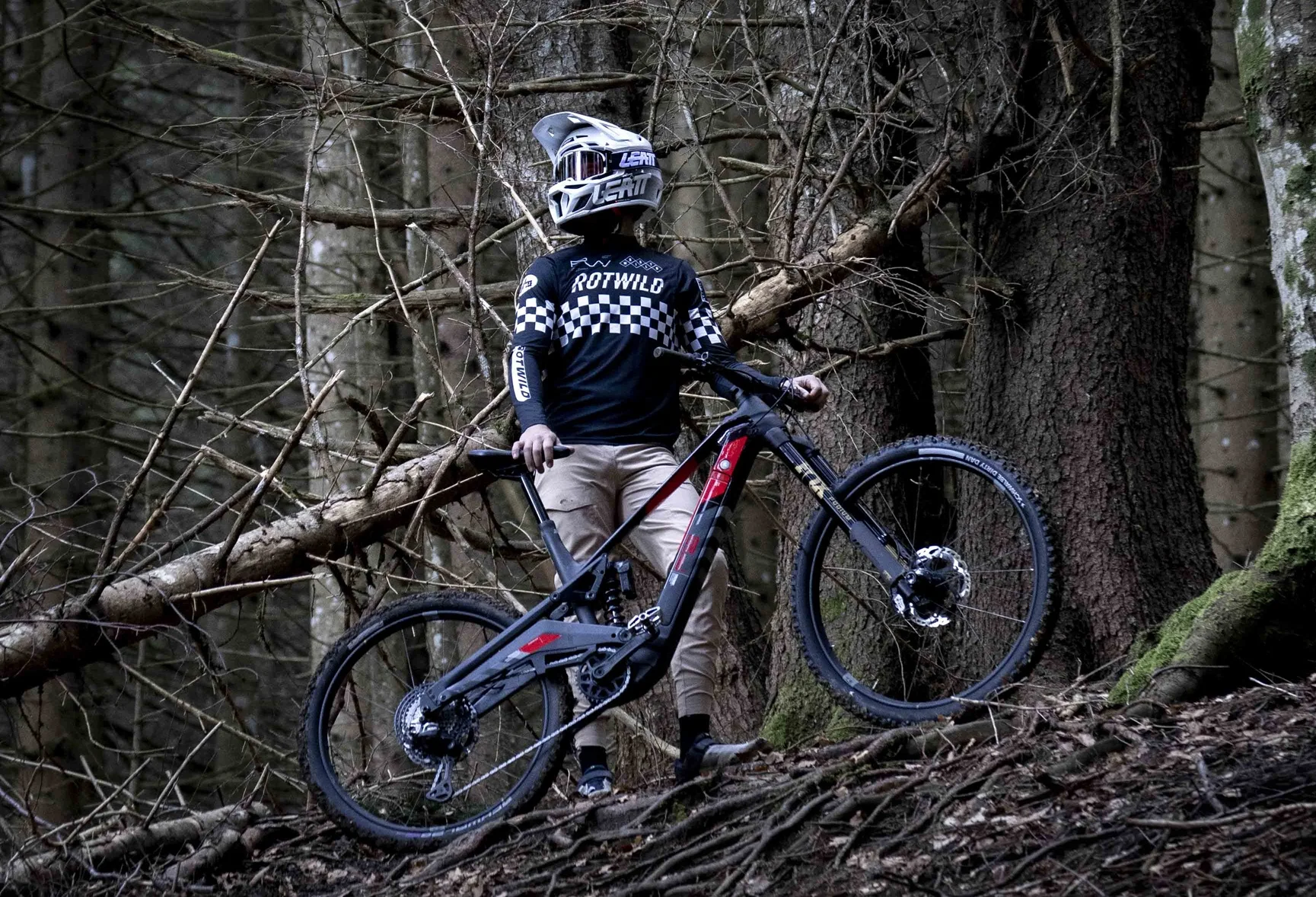 Rotwild R.EXC: Ingeniería Mid-High Pivot y 150 Nm de par para dominar las E-EDR World Cup