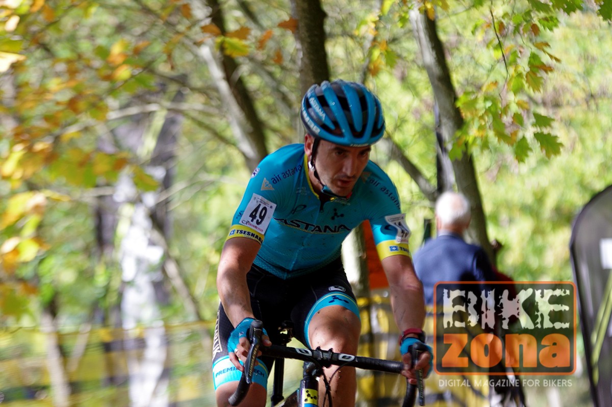 Gorka Izagirre disfruta del ciclocross a la espera de una nueva temporada con Astana