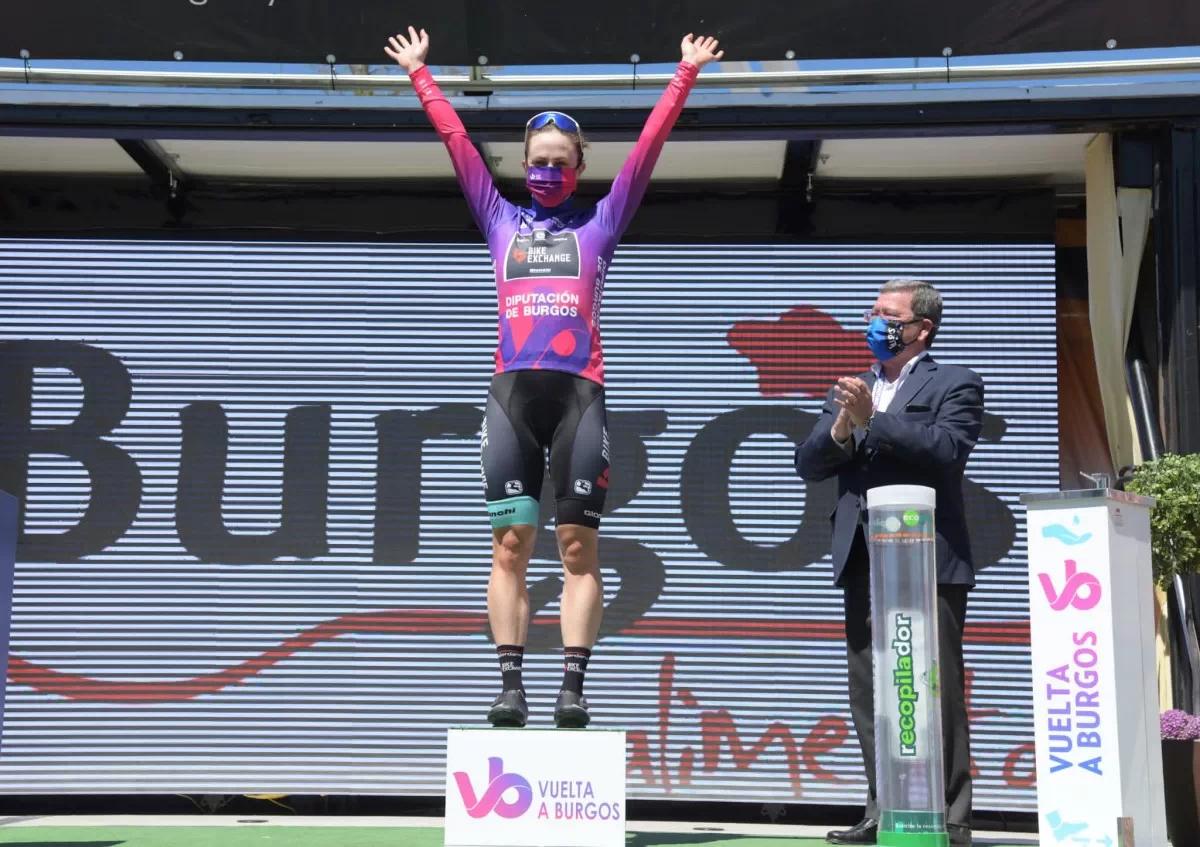 Grace Brown lidera la Vuelta a Burgos tras ganar la primera etapa