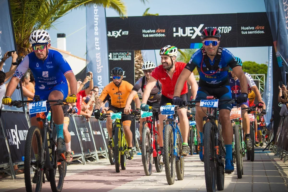 Gran estreno de la MTB HUEX NON STOP que ha recorrido la provincia de Huelva