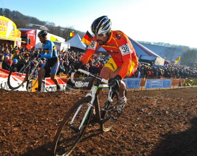 Hermida mejor español en Saint Wendel