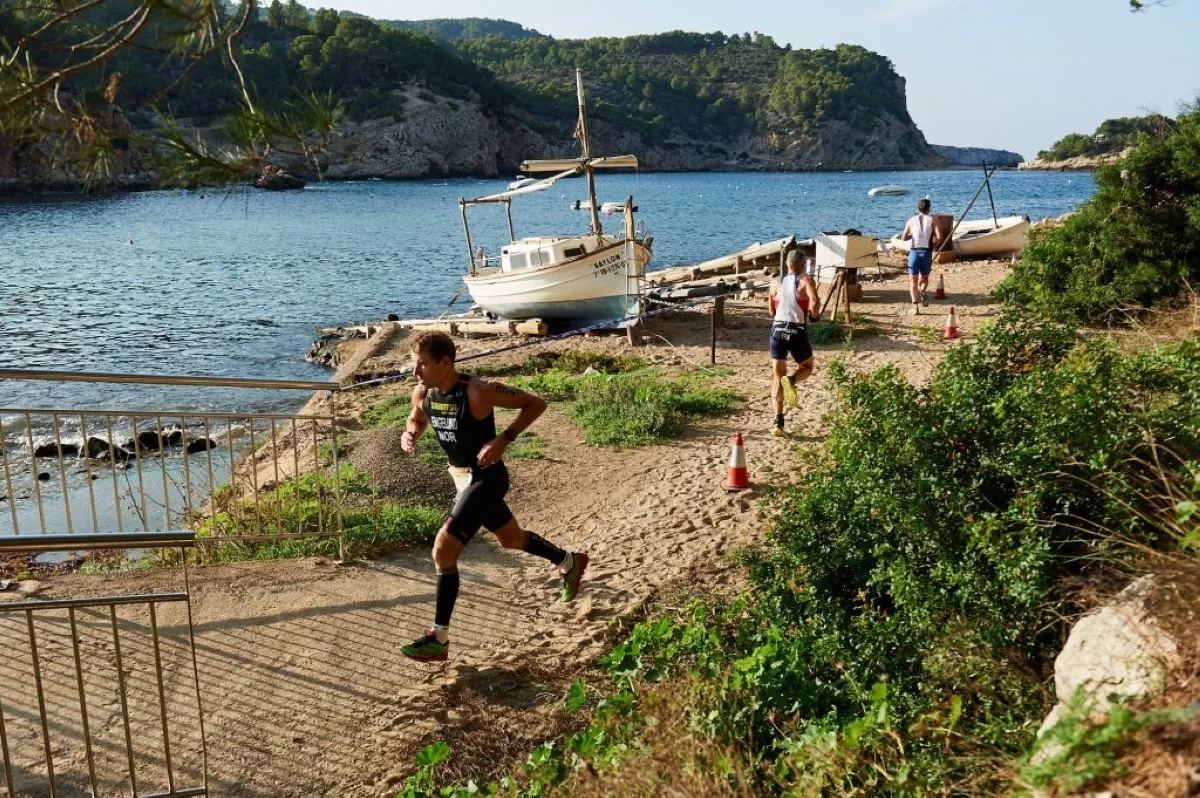 Ibiza volverá a vibrar con el triatlón durante el Mundial Multideporte 2023