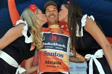 Robbie McEwn celebra su liderato en Australia