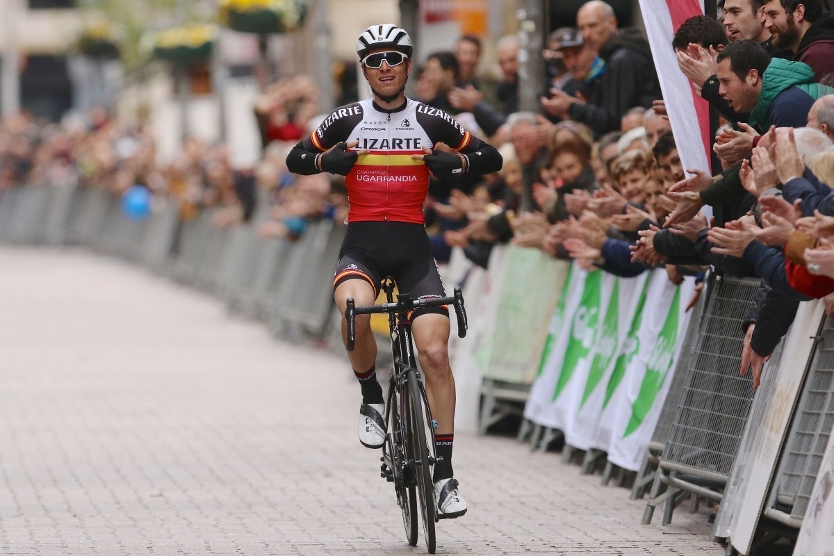 Iñigo Elosegui gana el primer Memorial Valenciaga para el equipo Lizarte