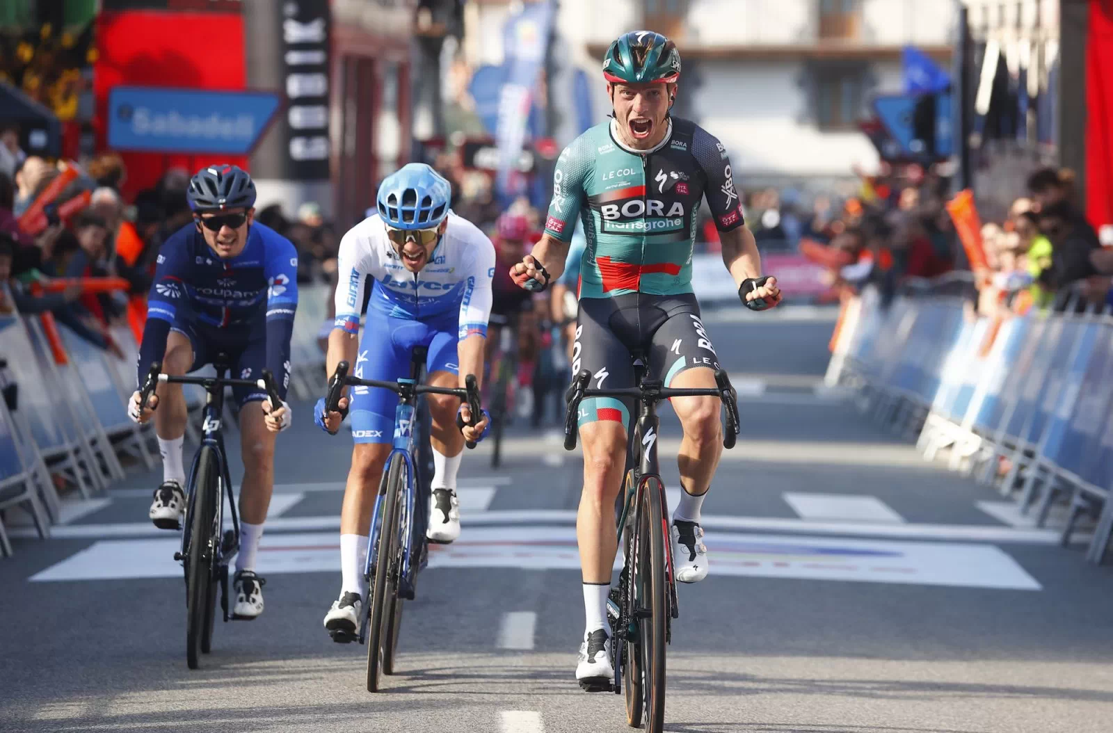 Itzulia 2023: Ide Schelling se lleva la segunda etapa al sprint