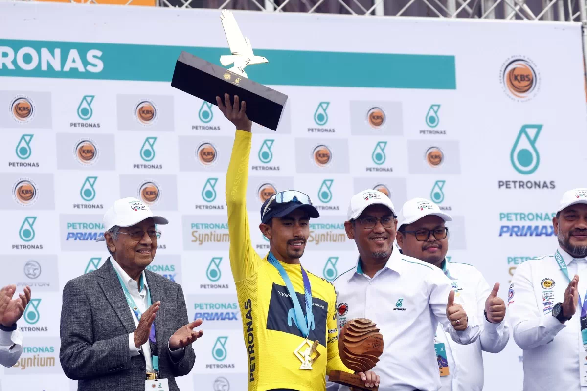 Iván Sosa ganador final de El Tour de Langkawi para cerrar la temporada