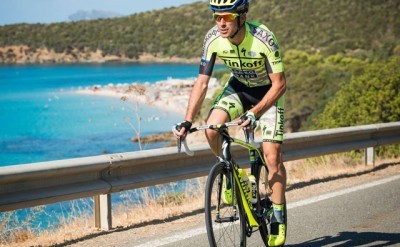 Iván Basso sobre la bicicleta tras superar su cáncer