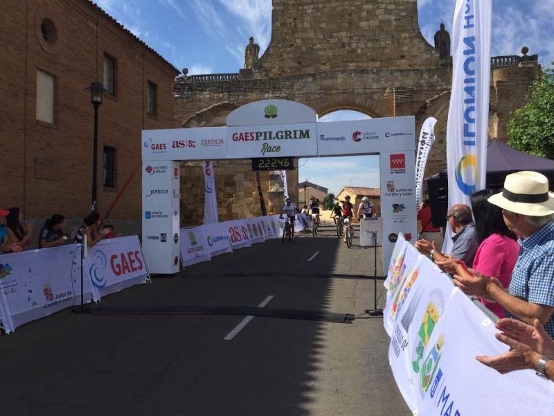 Javier Busto y Raquel Lisbona ganadores la GAES Pilgrim Race