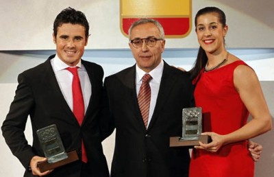 Javier Gómez Noya premiado por el COE