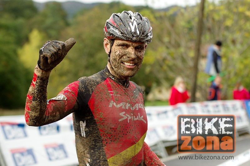 Javier Ruiz de Larrinaga inicia su temporada de CX en Corrales de Buelna